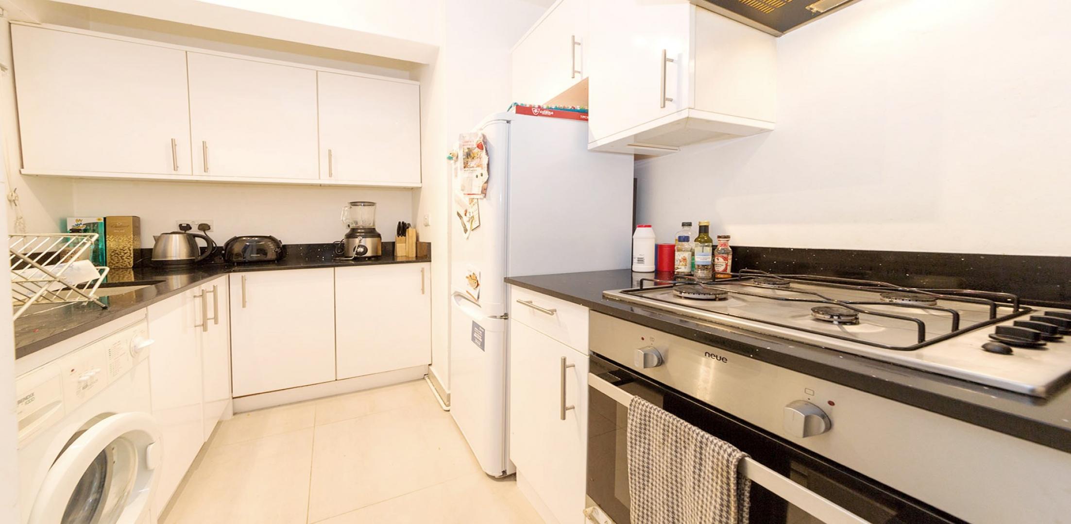 			2 Bedroom, 1 bath, 1 reception Flat			 West End Lane, WEST HAMPSTEAD